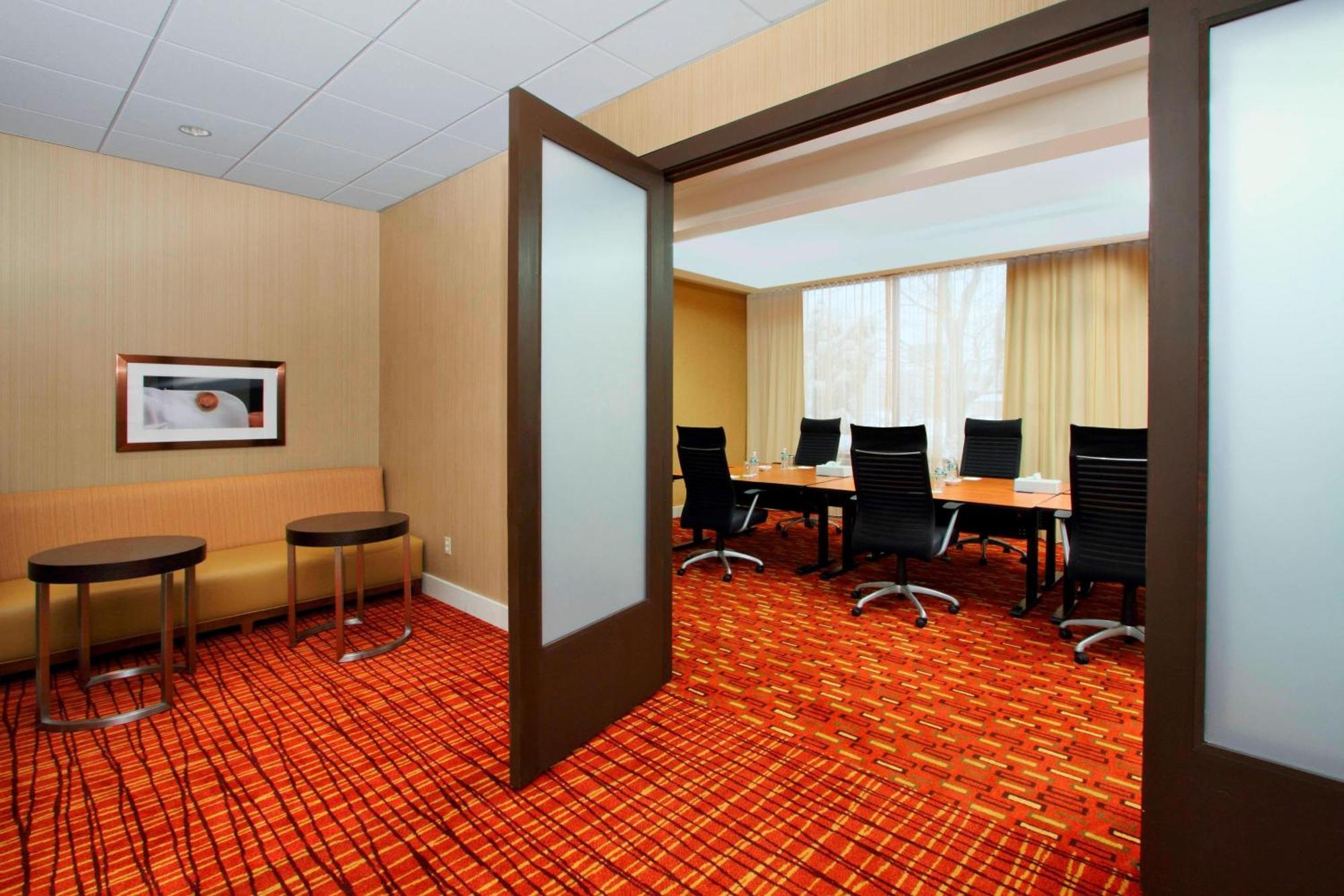 Courtyard By Marriott Lyndhurst/Meadowlands Εξωτερικό φωτογραφία